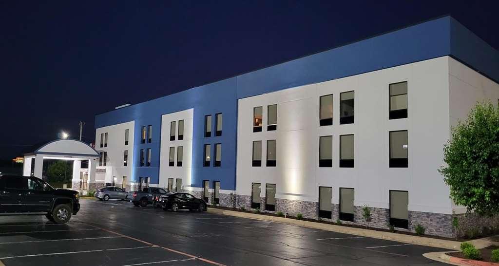 Best Western Plus Harrisonburg Exterior photo