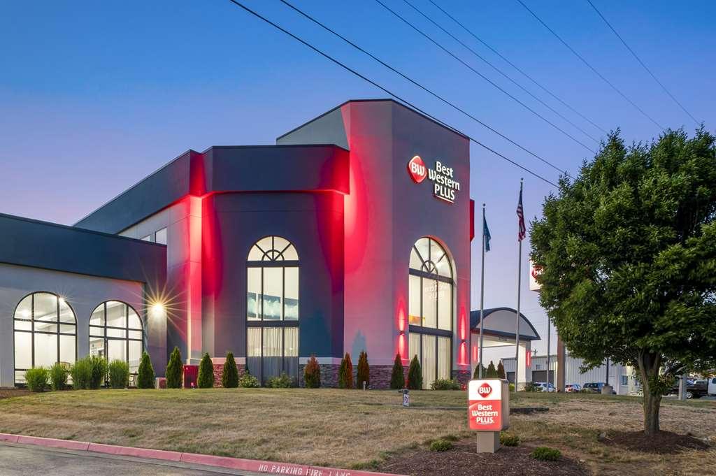 Best Western Plus Harrisonburg Exterior photo